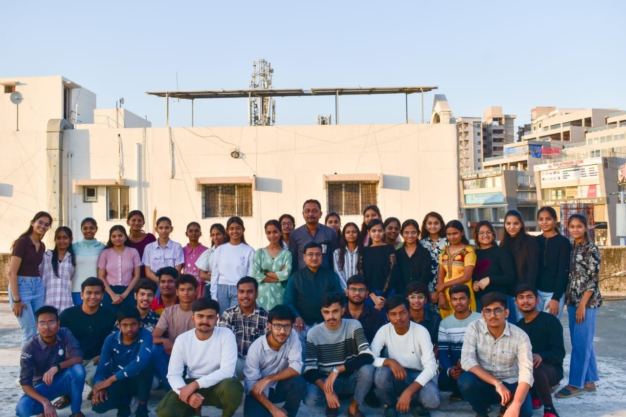 Students of batch 2025-26 with their teachers on the Pramukh Classes terrace